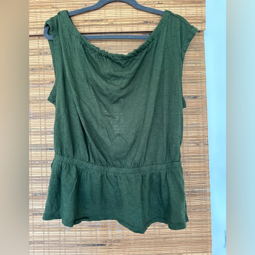 Banana Republic: Olive Green Malibu Tee